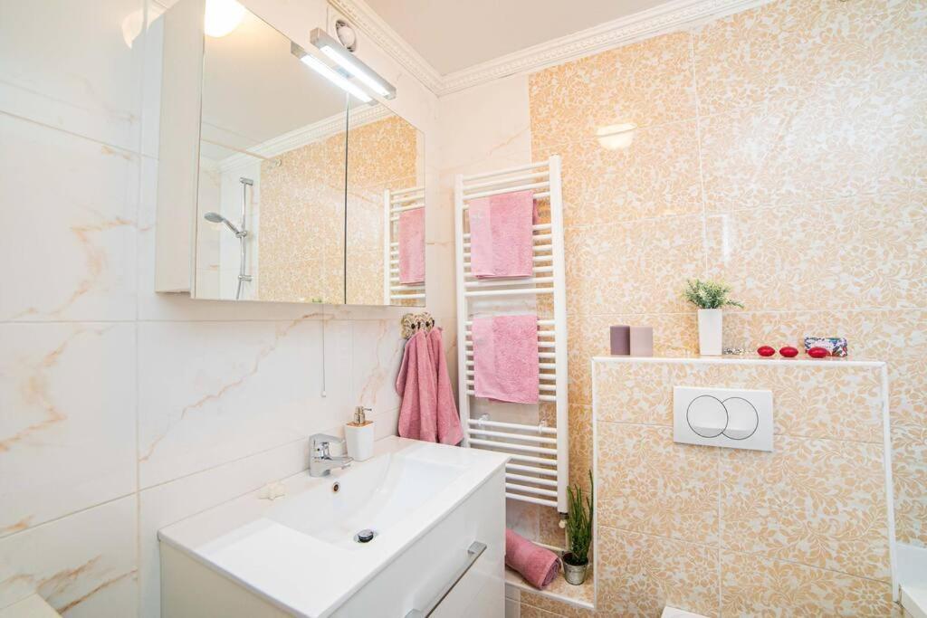 Sunny Day -Arena Zagreb , 2 Bathrooms, 102M², المظهر الخارجي الصورة