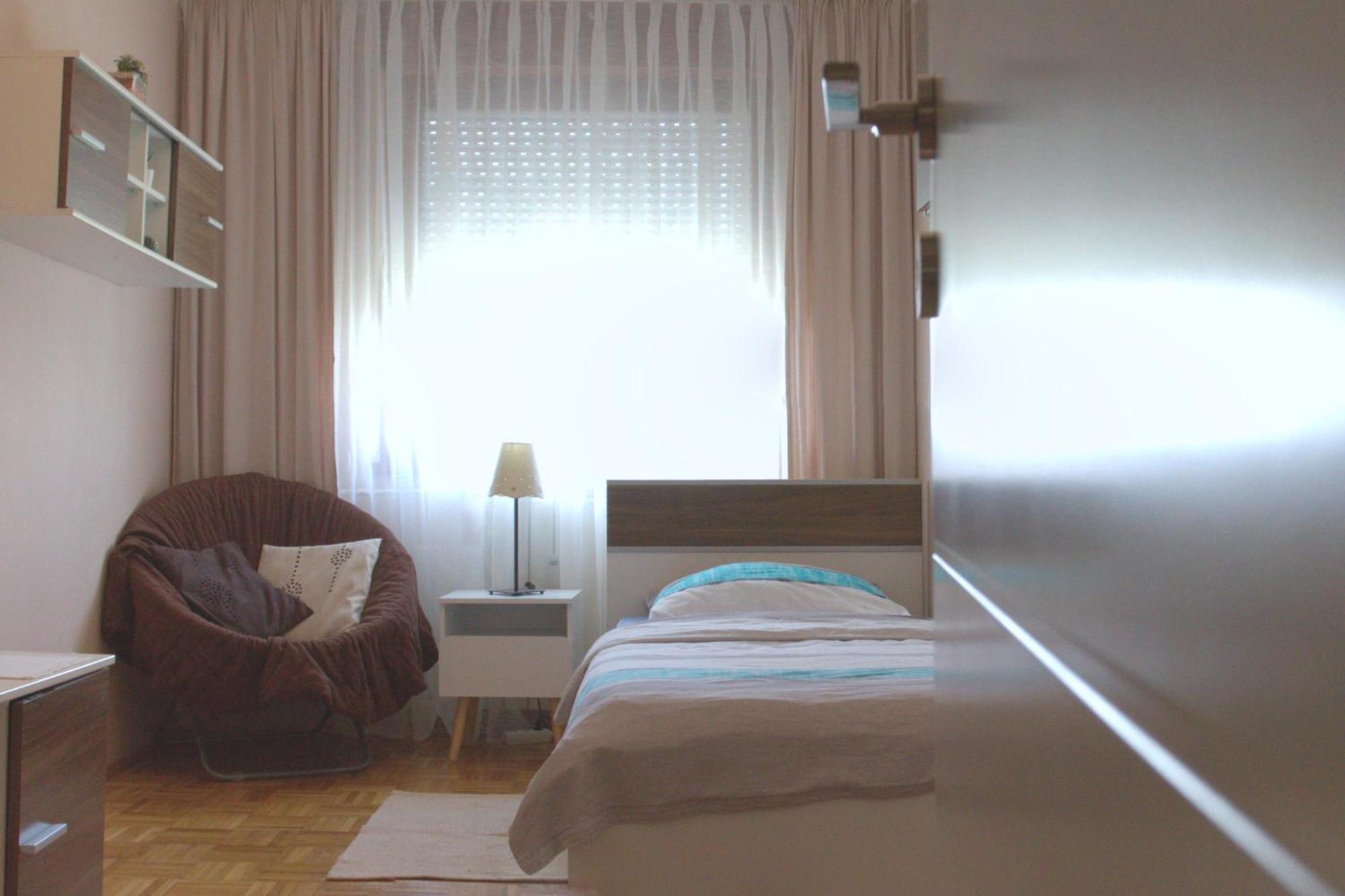 Sunny Day -Arena Zagreb , 2 Bathrooms, 102M², الغرفة الصورة